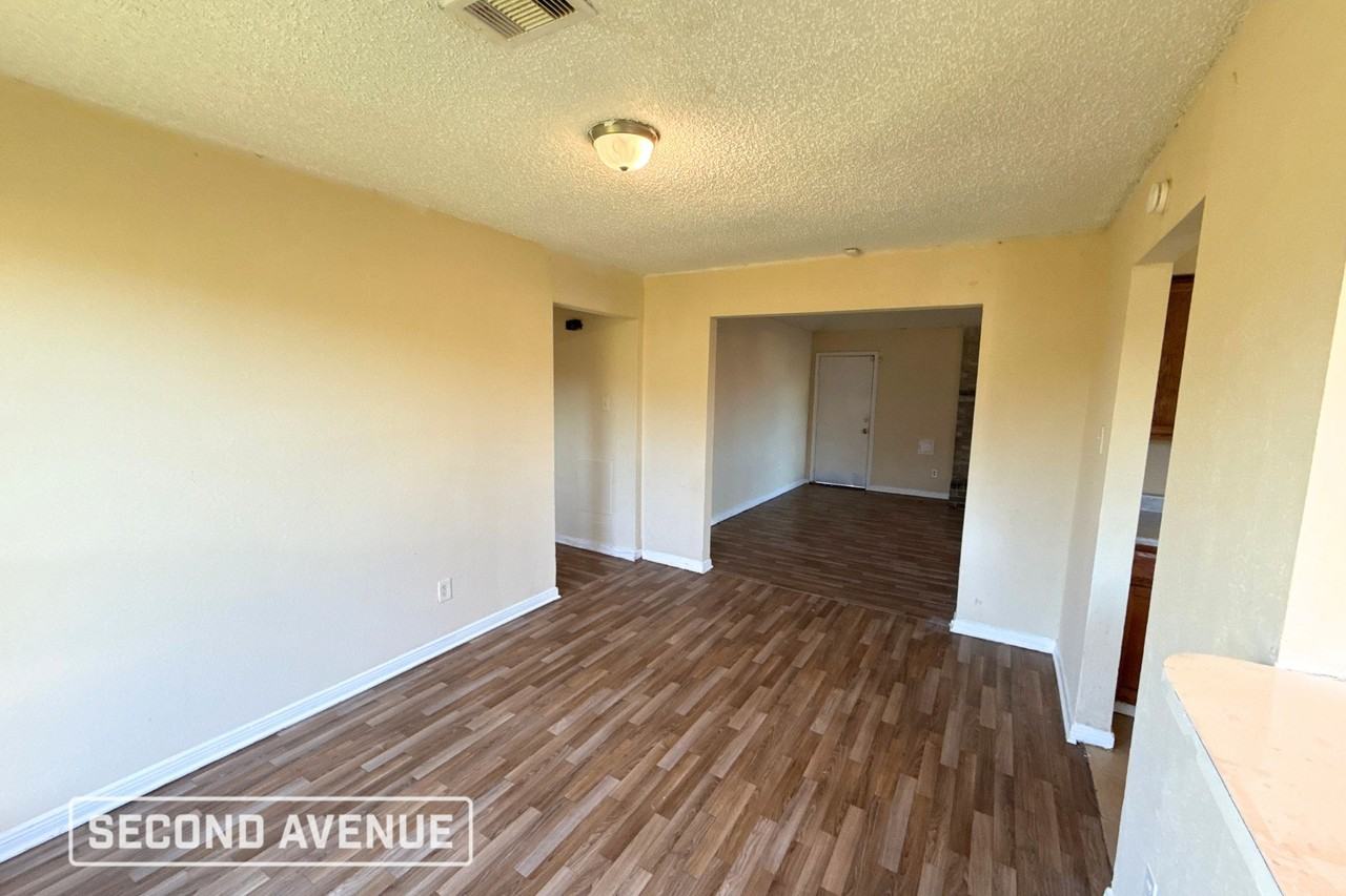 11618 Roandale Dr - Photo 5 of 22