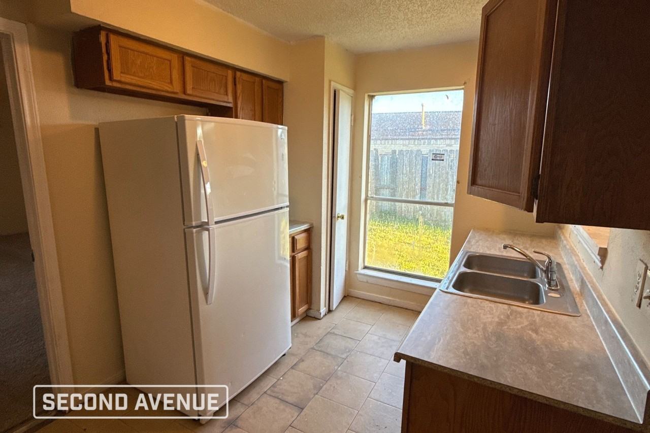 11618 Roandale Dr - Photo 6 of 22