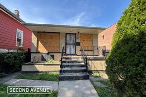 featured image of 8028 S Union Ave