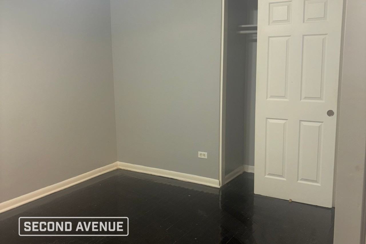 8028 S Union Ave - Photo 5 of 9