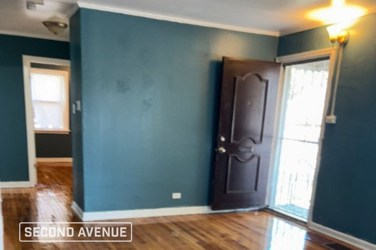 12834 S Parnell Ave - Photo 3 of 11