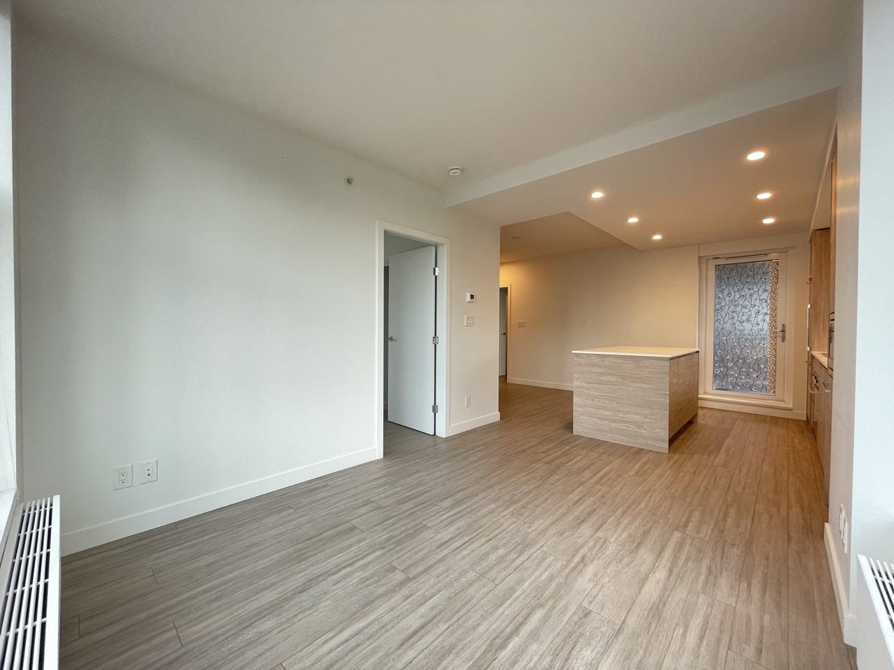 13655 Fraser Highway - Photo 4 of 18