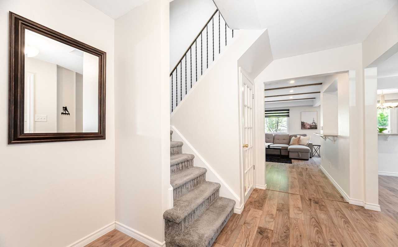 3339 Mainsail Crescent - Photo 3 of 23