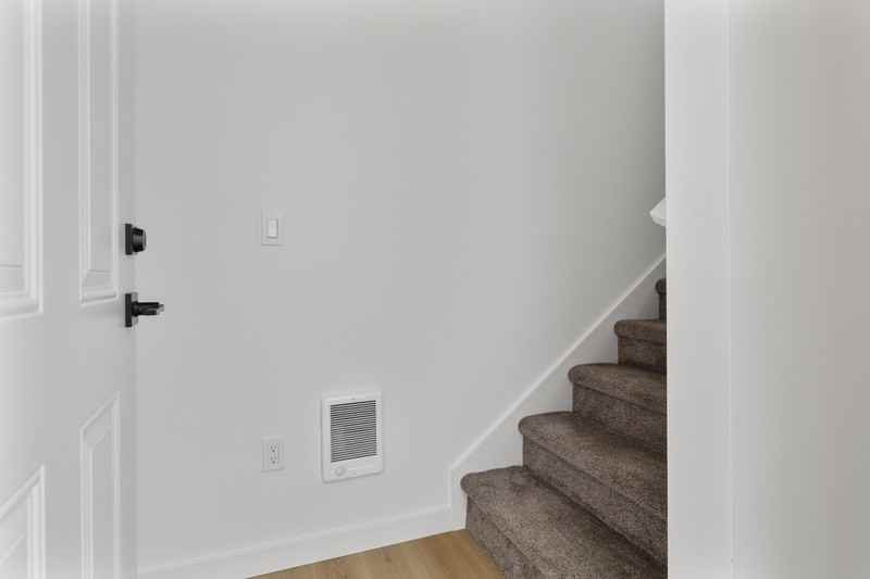 7515 Birds Millgrange Street West - Photo 6 of 35