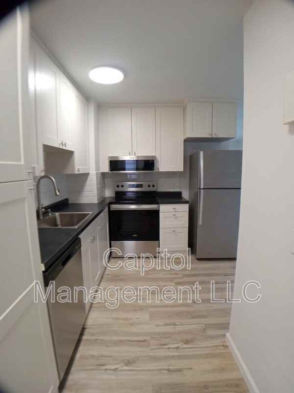 801 N Capitol Ave #4 - Photo 2 of 5