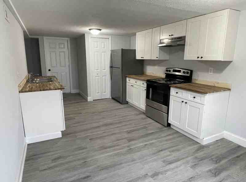 3106 Greenway Dr #2 - Photo 4 of 12