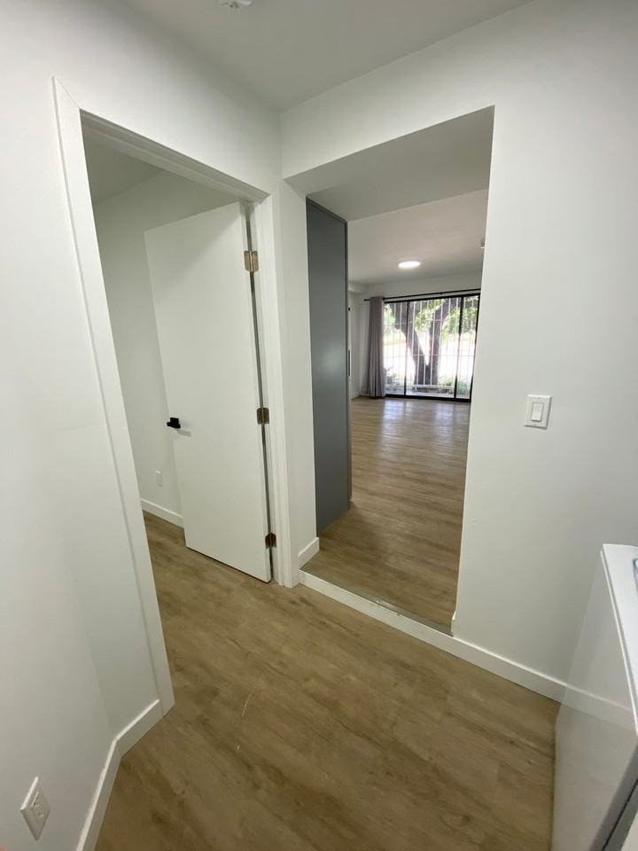 1313 Huntington Dr. - Photo 3 of 45