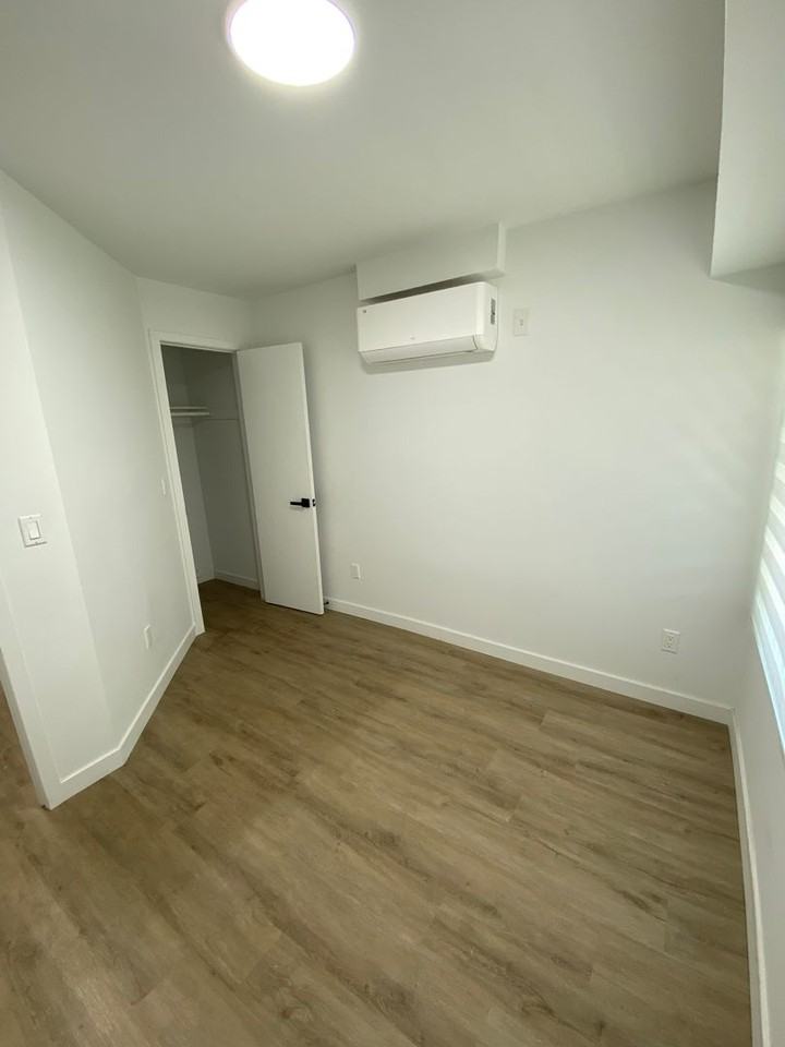 1313 Huntington Dr. - Photo 5 of 45