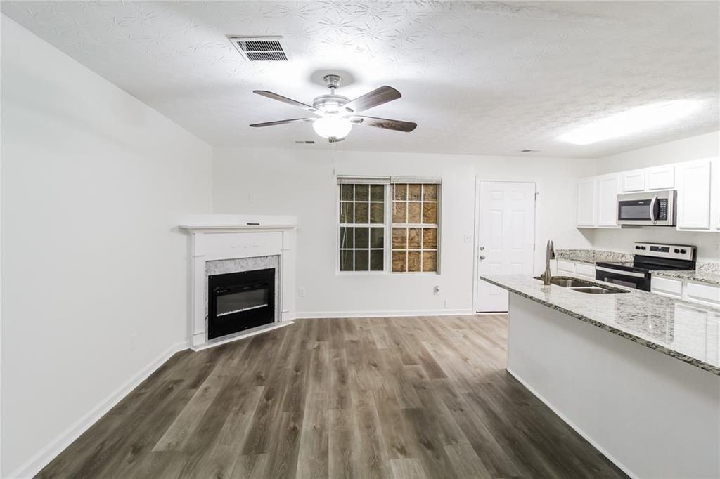 1350 Labonte Pkwy - Photo 4 of 22