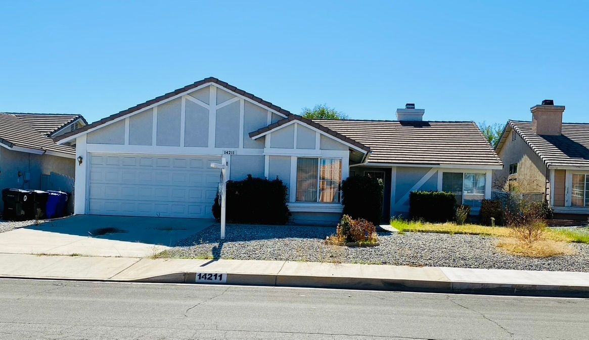 14211 Hillsborough Dr