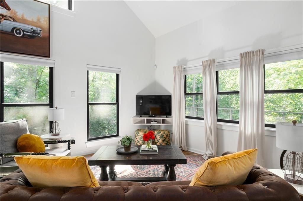 119 Ashland Dr Ne ##C - Photo 4 of 40