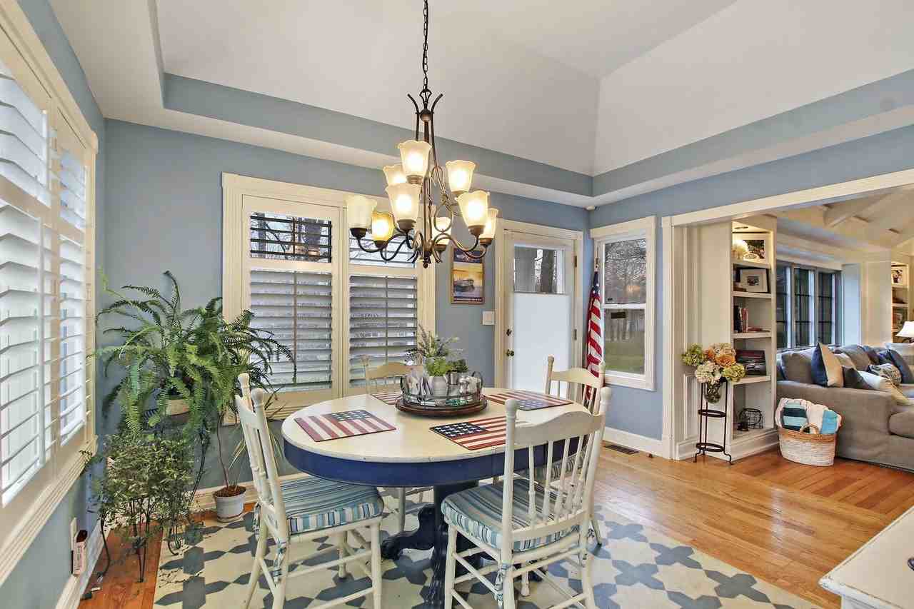 642 Agaming Rd - Photo 4 of 12