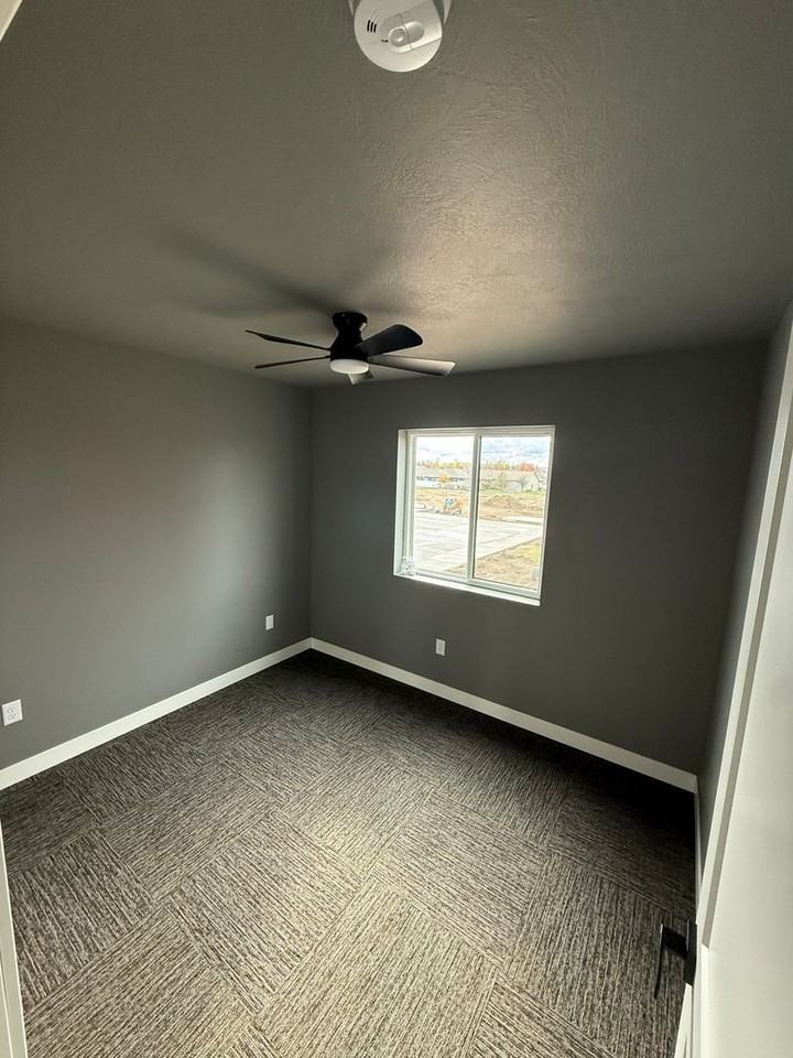 Mitchell 36-Unit (Legacy Lofts) - Photo 5 of 11