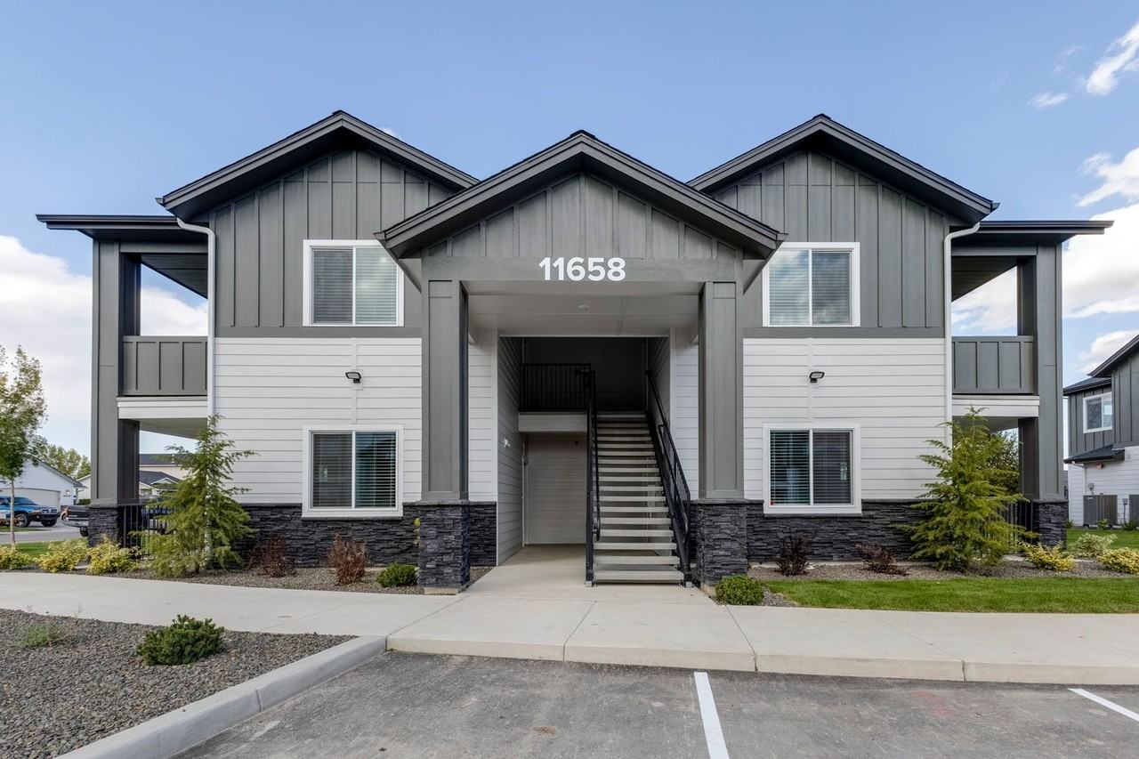 Virginia Park Apartments - Photo 3 of 27