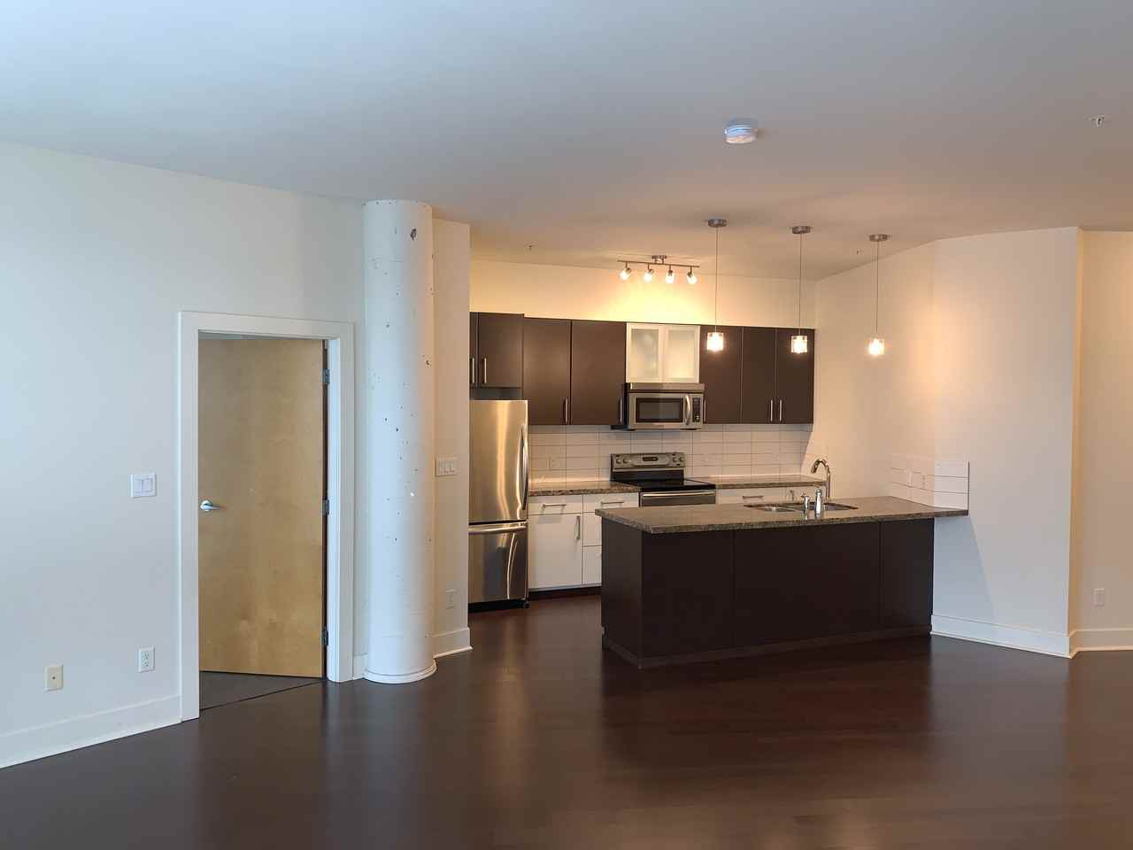 Veterans Memorial Pkwy & Goldstream Ave - Photo 4 of 23