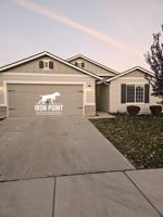 featured image of 2245 N Mountain Ash Ave