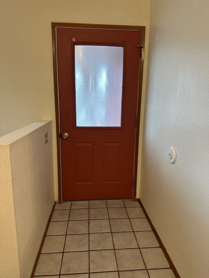 1924 Sw Forest Ridge Ave - Photo 6 of 32