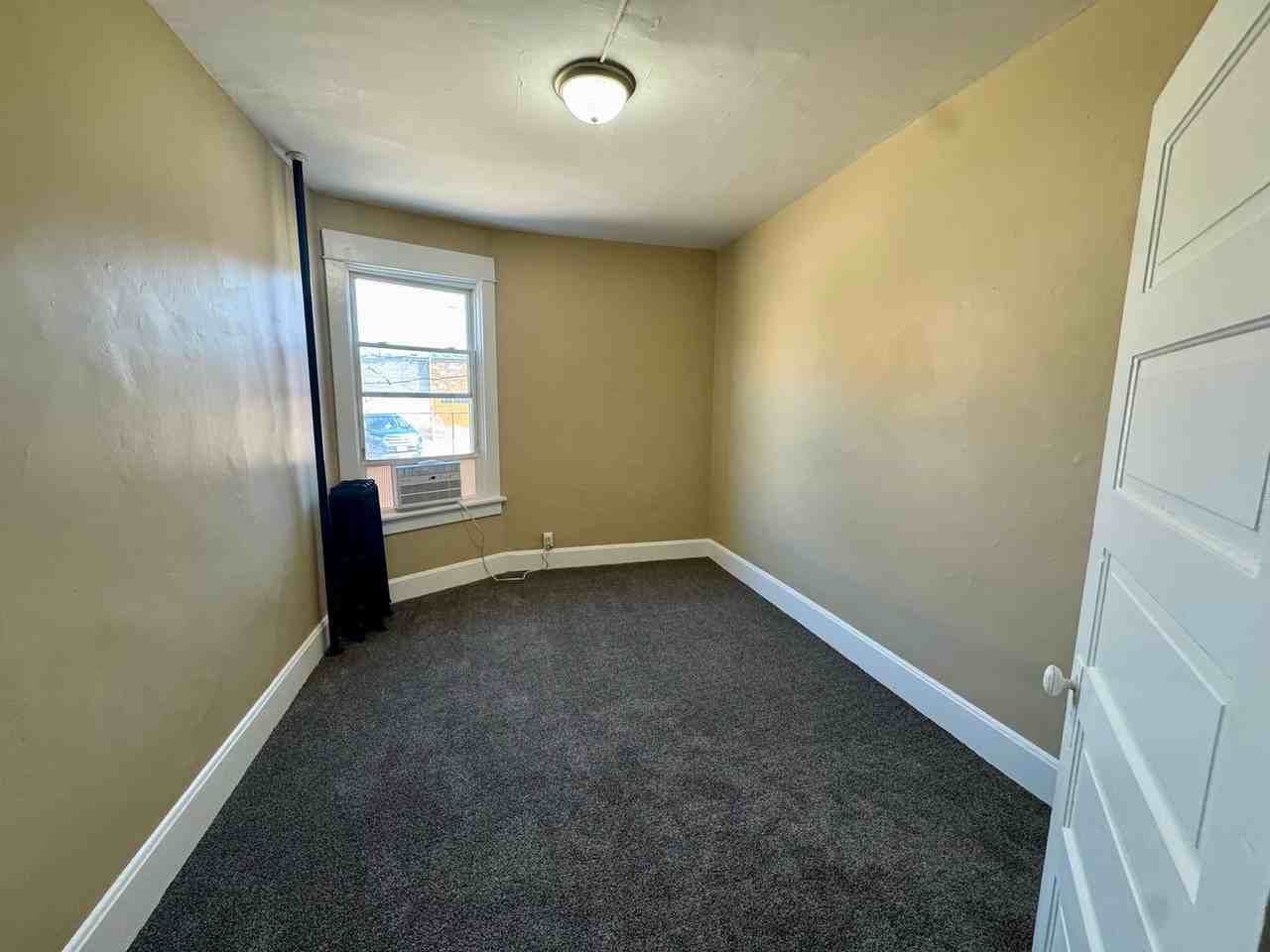 408 13th St #1 - Photo 7 of 10