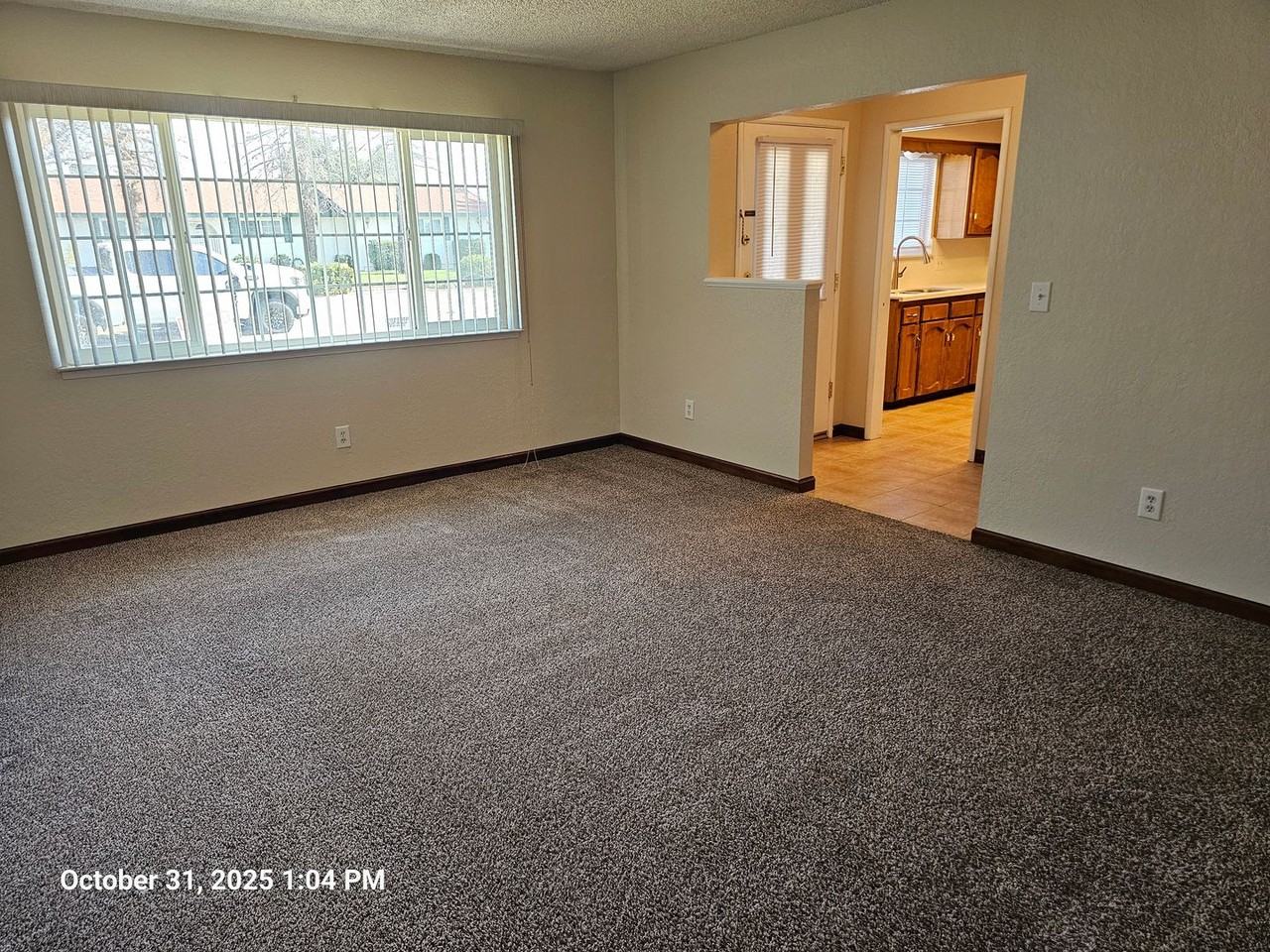 1573 S Cardoza St - Photo 2 of 11