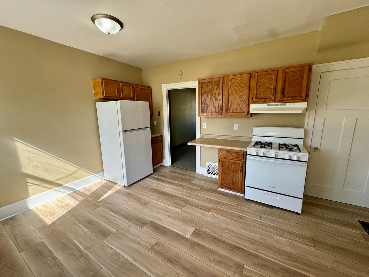 410 15th Avenue - Photo 2 of 13