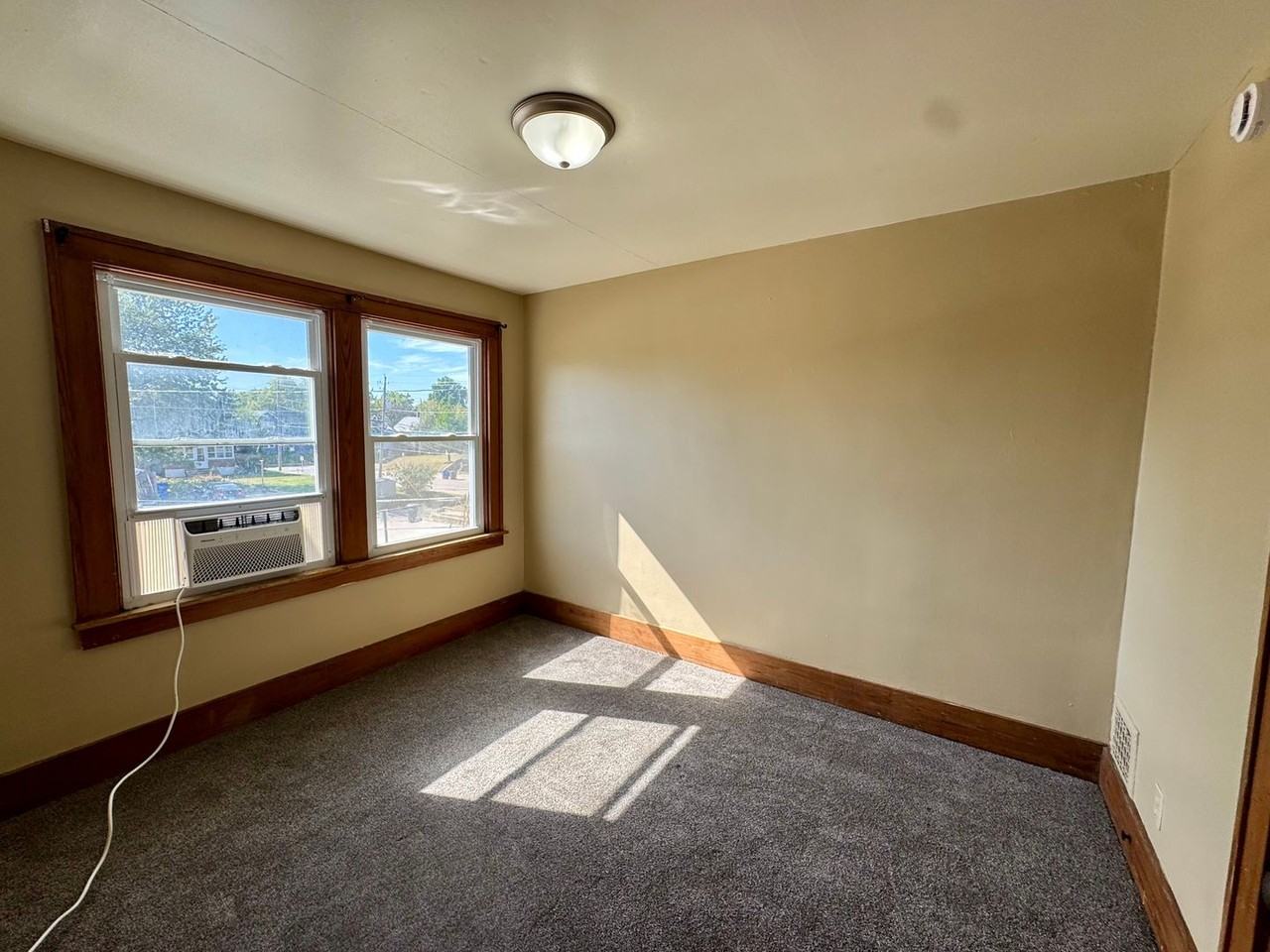 410 15th Ave - Photo 6 of 13