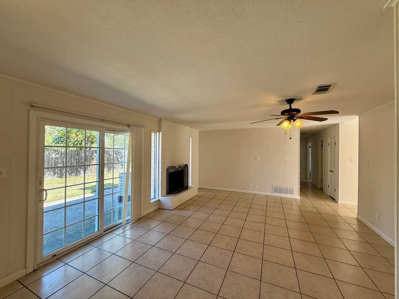 1507 Big Meadow Dr - Photo 5 of 35