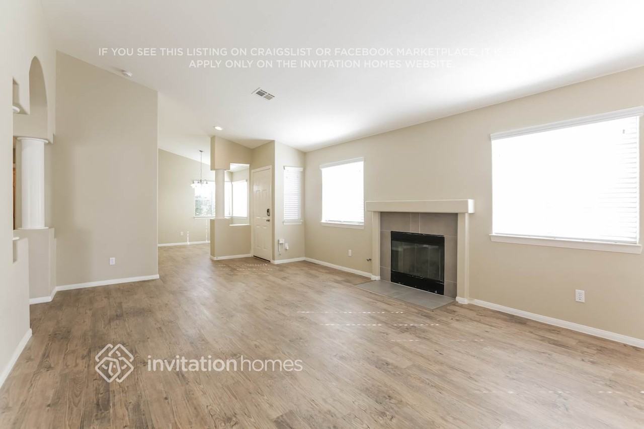 1809 Shirewick Dr - Photo 5 of 17