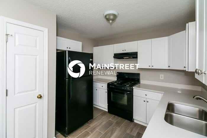 7550 Sugarcreek Dr - Photo 7 of 17