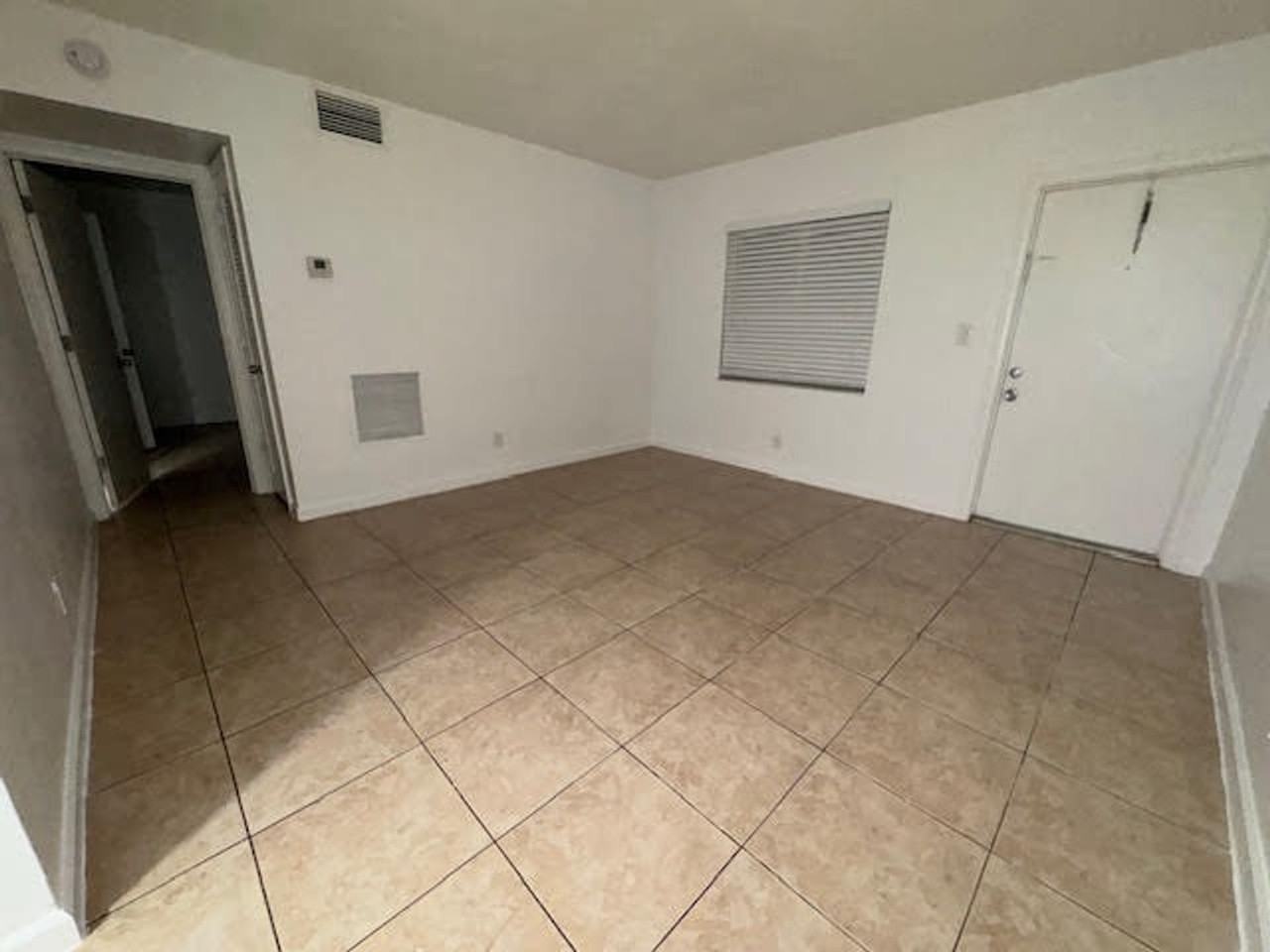 75 SW 10th St Ft. Lauderdale, FL 33315 - Photo 4 of 19