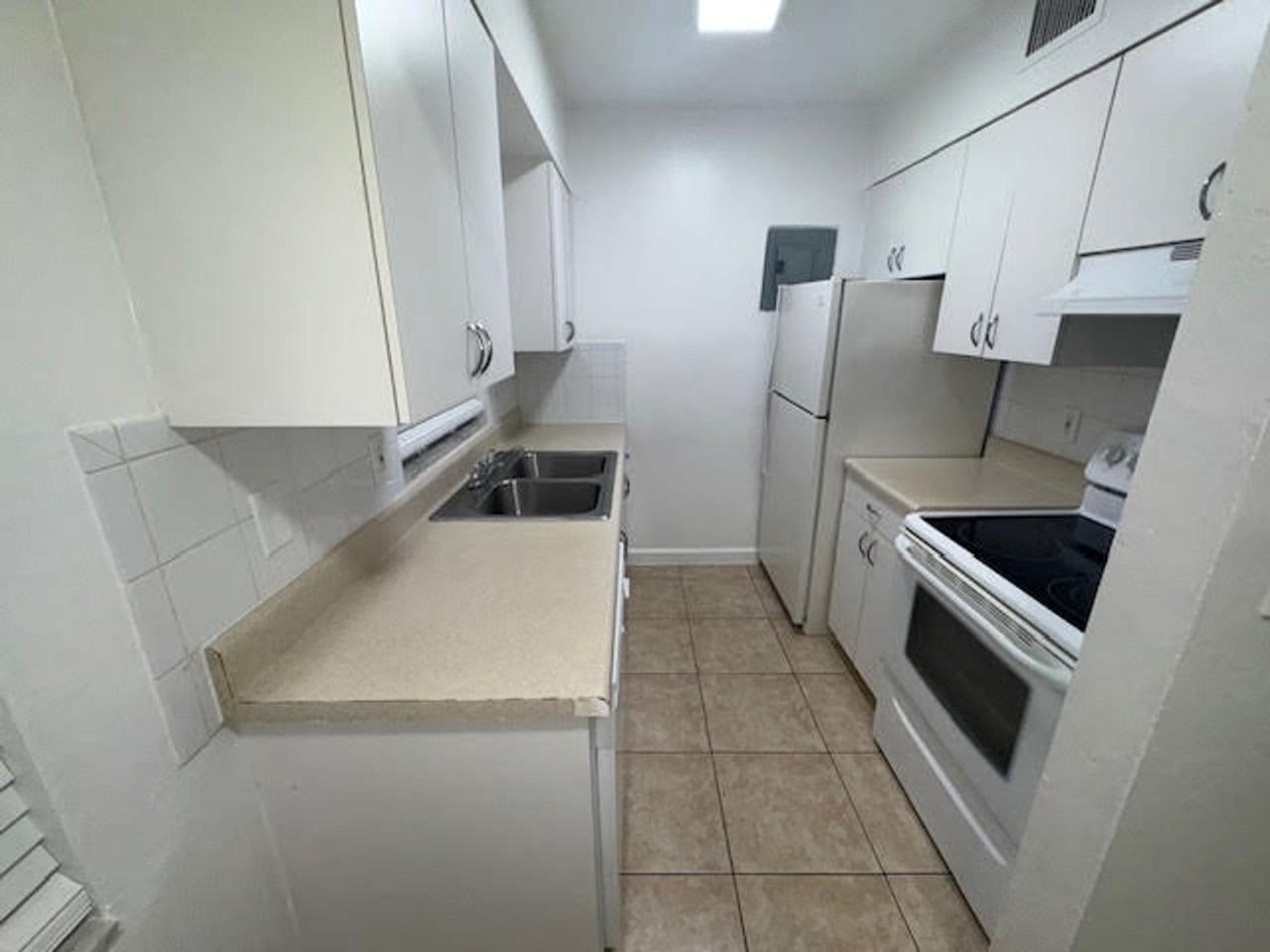 75 SW 10th St Ft. Lauderdale, FL 33315 - Photo 5 of 19