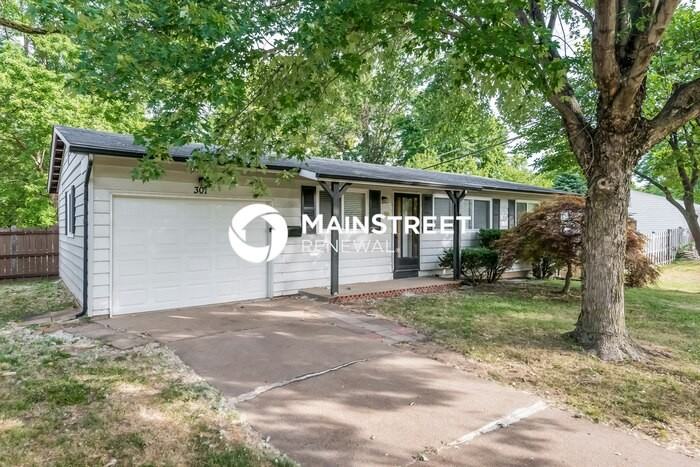 301 Imperial Drive - Photo 2 of 17