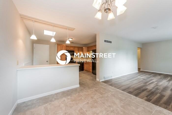 301 Imperial Drive - Photo 5 of 17