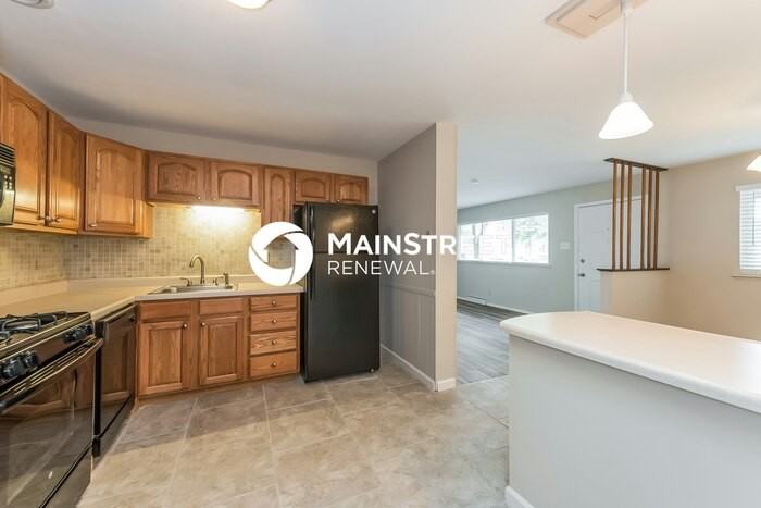 301 Imperial Drive - Photo 6 of 17