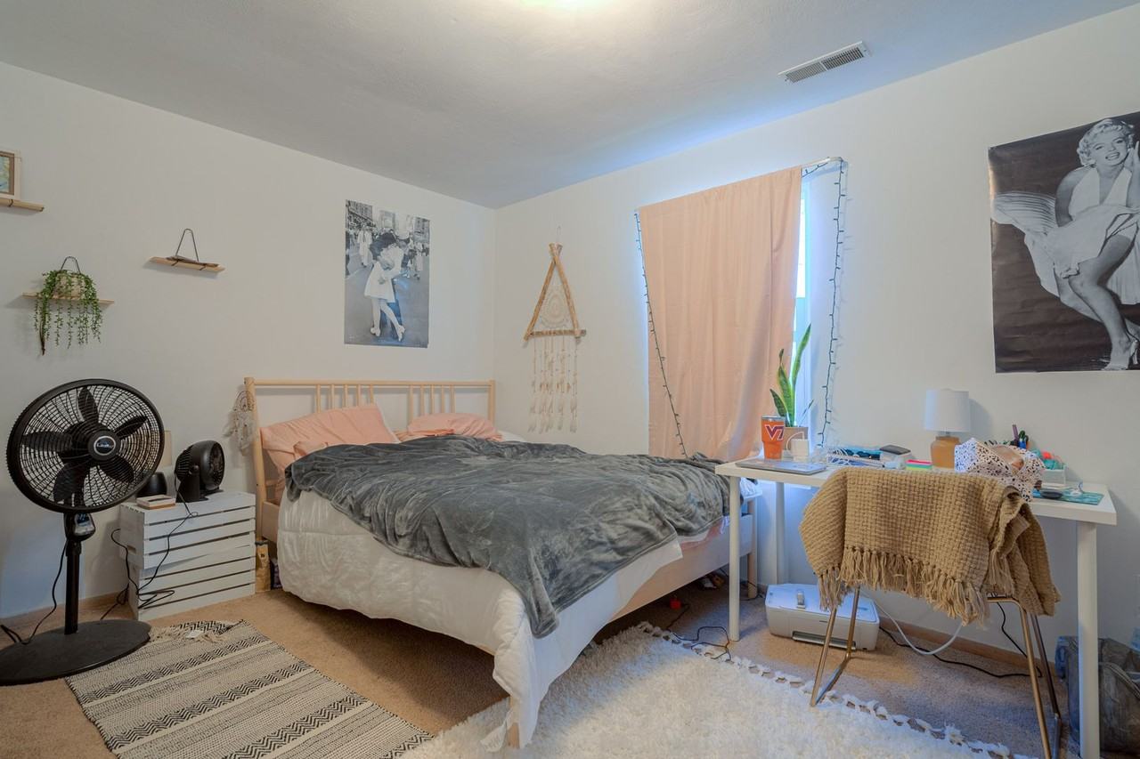 North Main - 1201-1207 - Photo 7 of 23