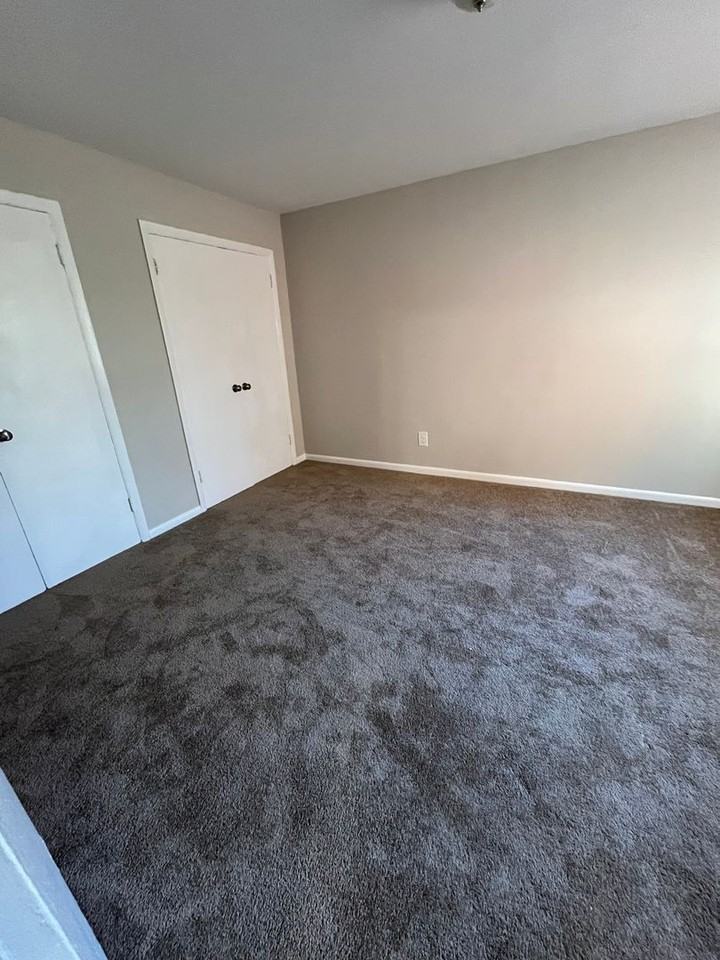 1721 T St - Photo 3 of 6