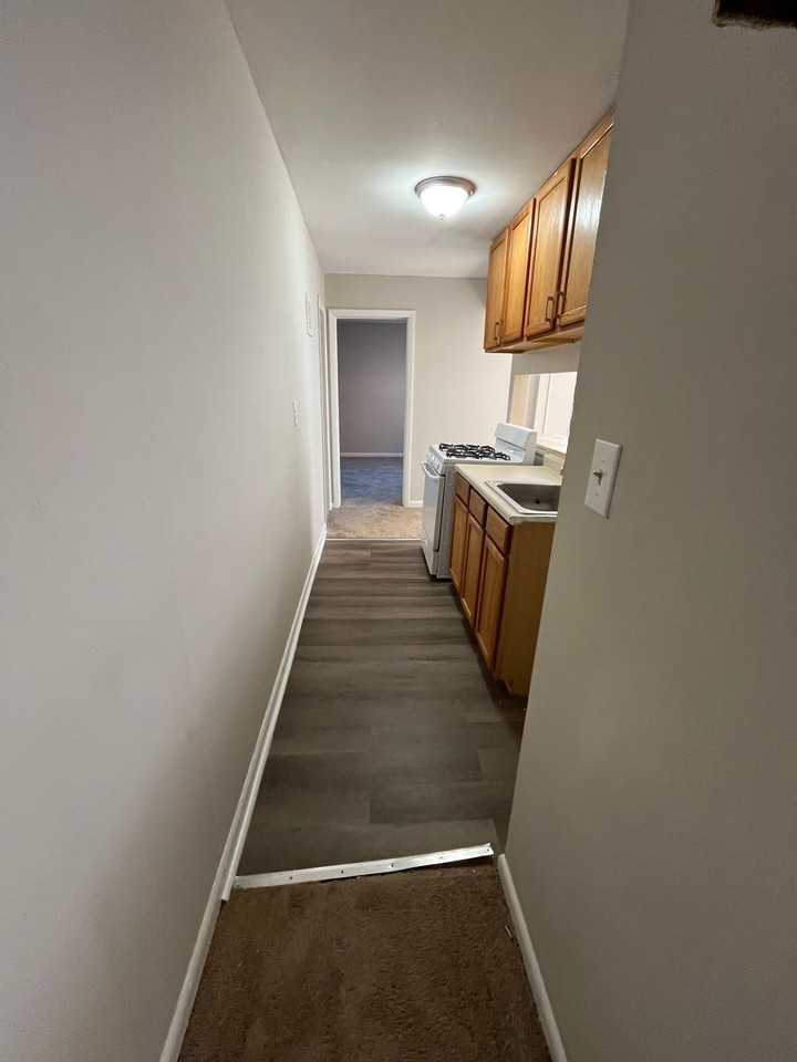 1721 T St - Photo 5 of 6