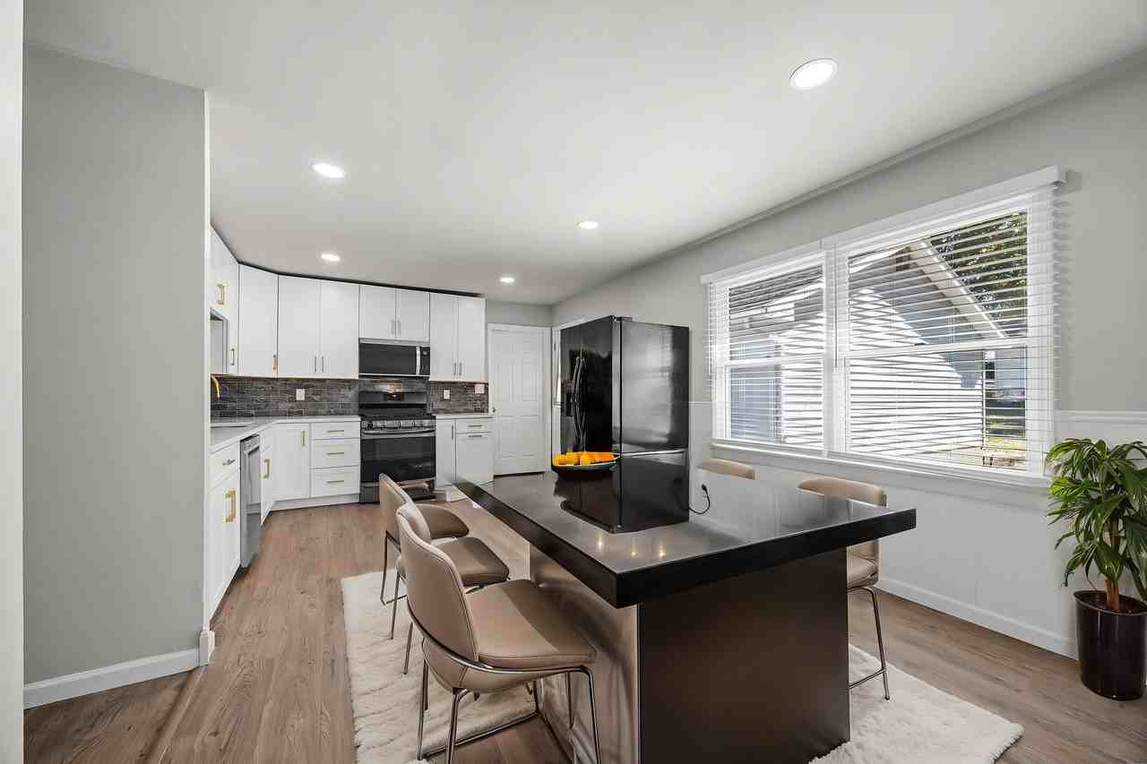 115 E Sycamore Rd #NA - Photo 4 of 19