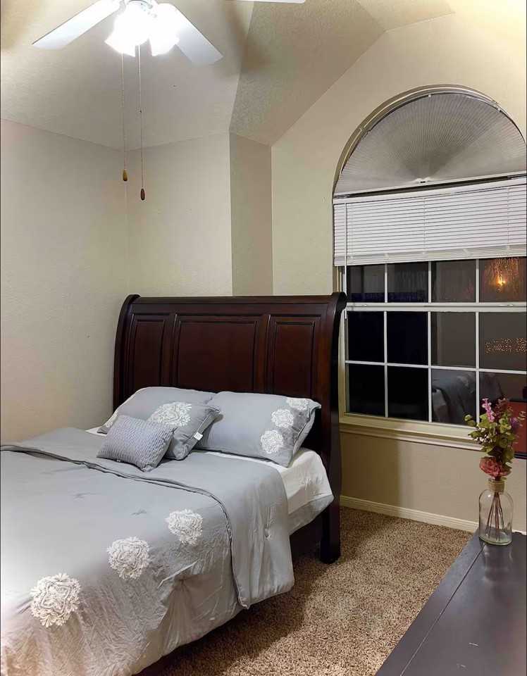 1915 Sutton Place Trl #NA - Photo 6 of 9