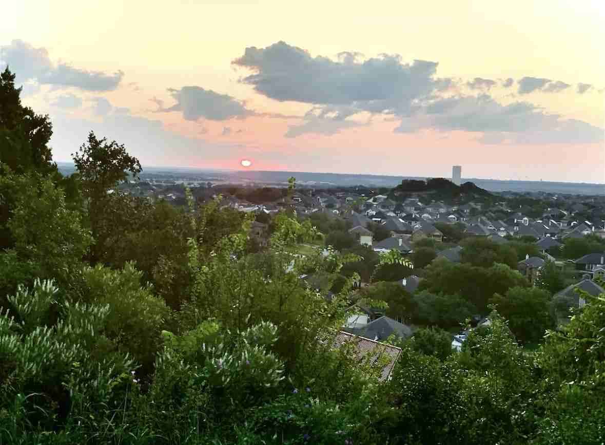 1915 Sutton Place Trl #NA - Photo 5 of 9