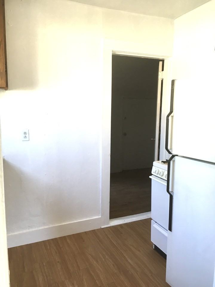 11 Hemstalk Ct #NA - Photo 5 of 7