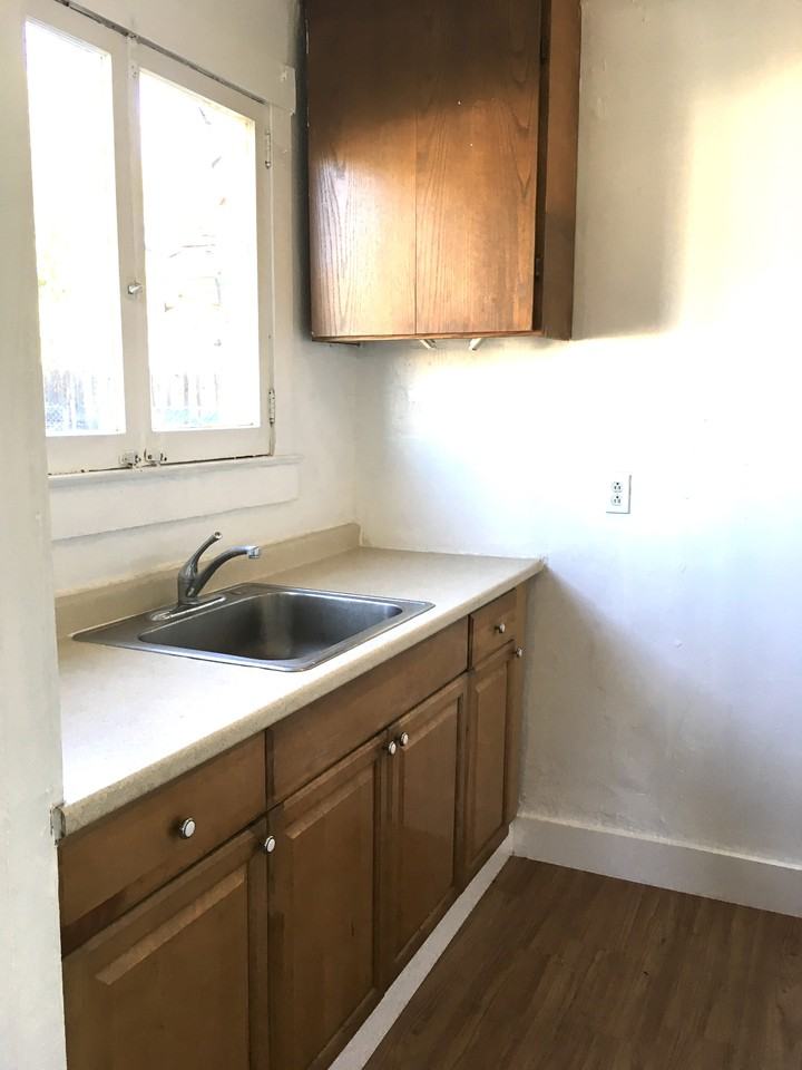 11 Hemstalk Ct #NA - Photo 6 of 7