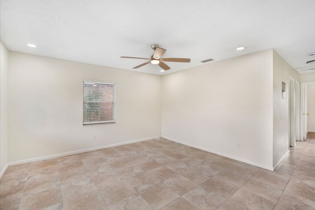 4008 W Laurel St - Photo 5 of 23