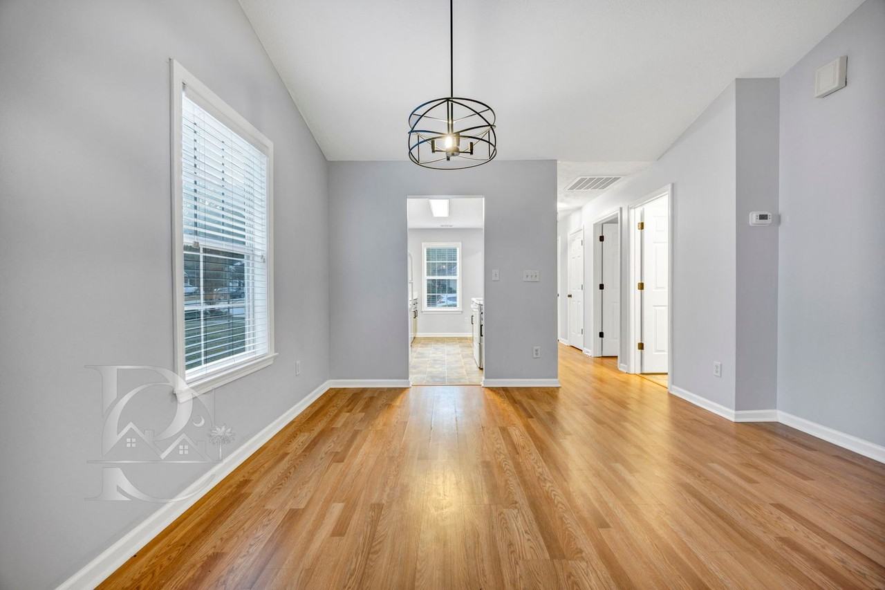 116 Waverly Point Drive - Photo 5 of 28