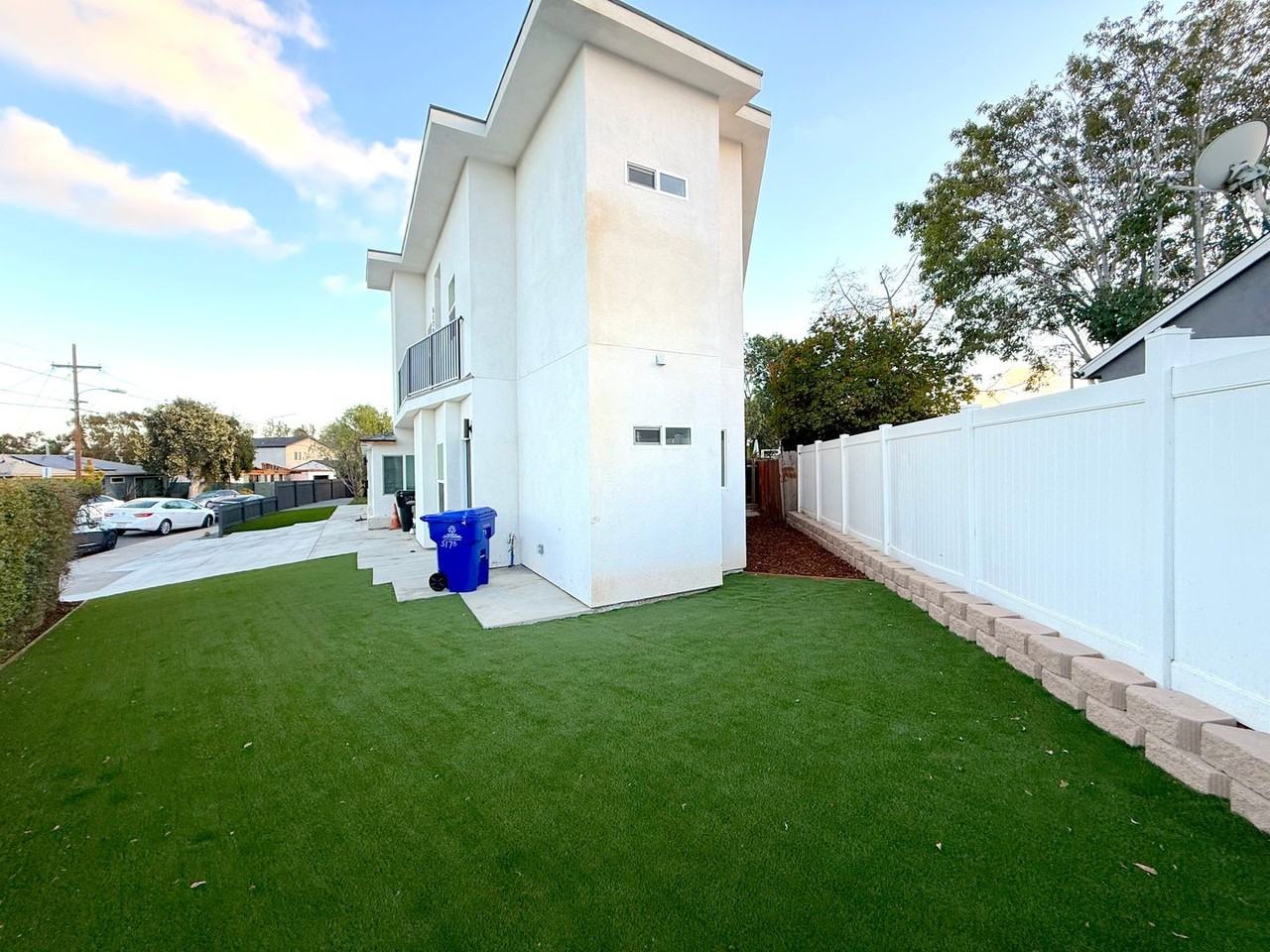 5178 Ewing Street - Photo 3 of 18