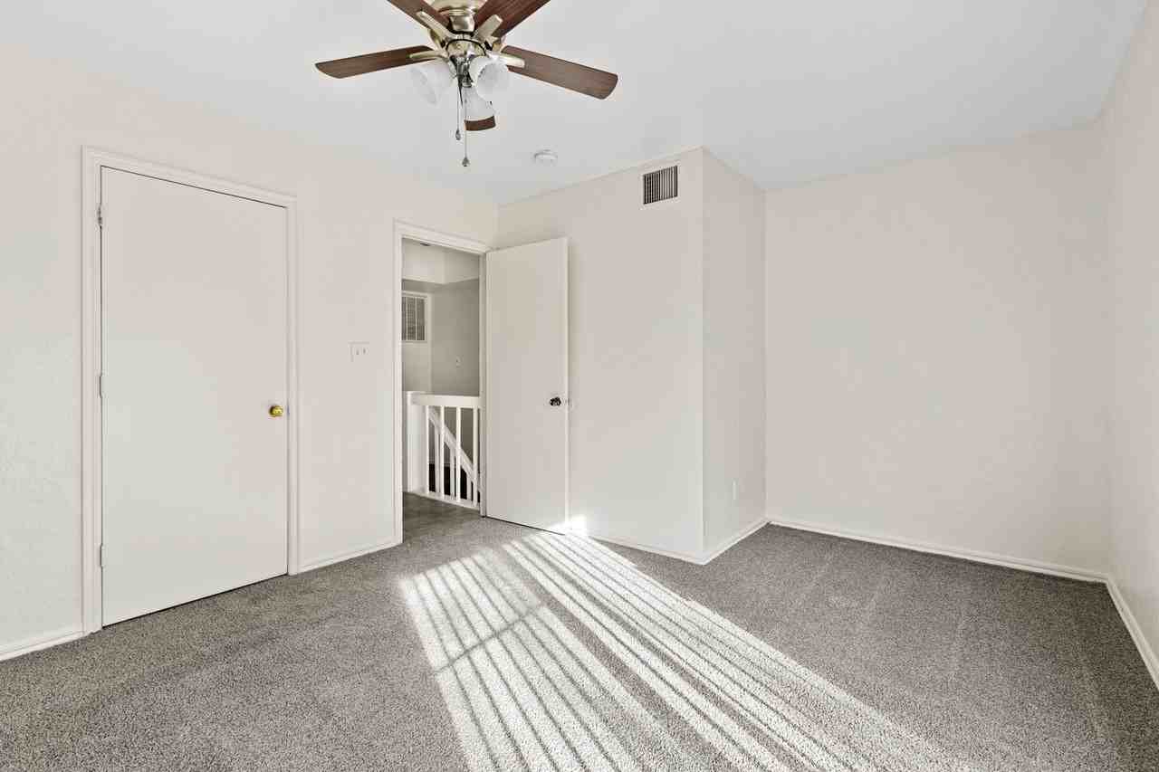 Camden Apartments and Townhomes - Photo 3 of 4