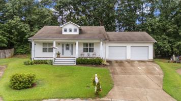 featured image of 1701 Willa Place Dr