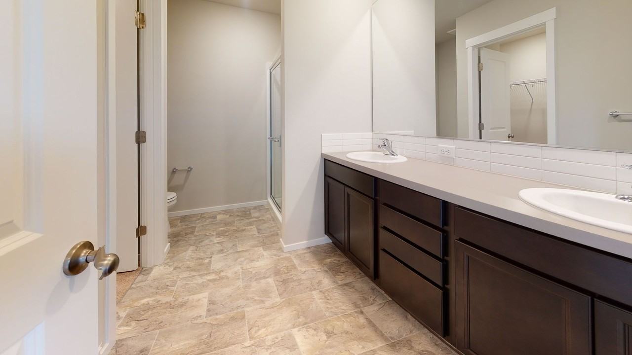 6517 Hornet Circle Northeast - Photo 6 of 23