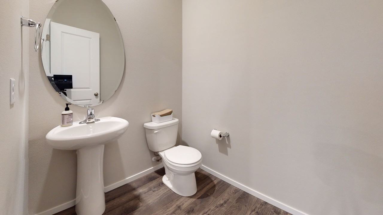 6517 Hornet Circle Northeast - Photo 7 of 23