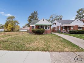 19645 Syracuse St - Photo 1 of 1