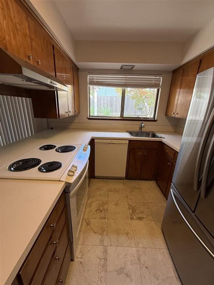 18755 Nw Vale St - Photo 3 of 13